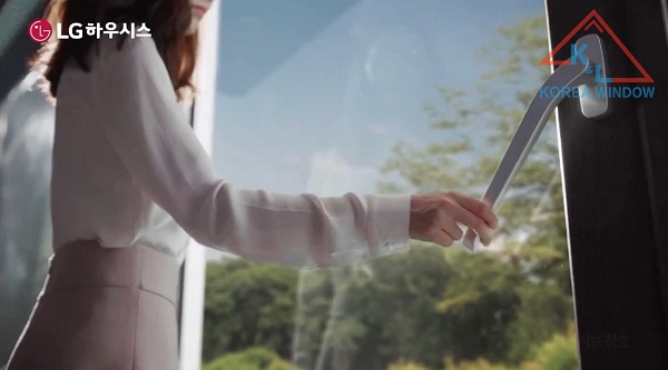 Tìm hiểu ưu - nhược điểm của cửa nhựa lõi thép Hàn Quốc